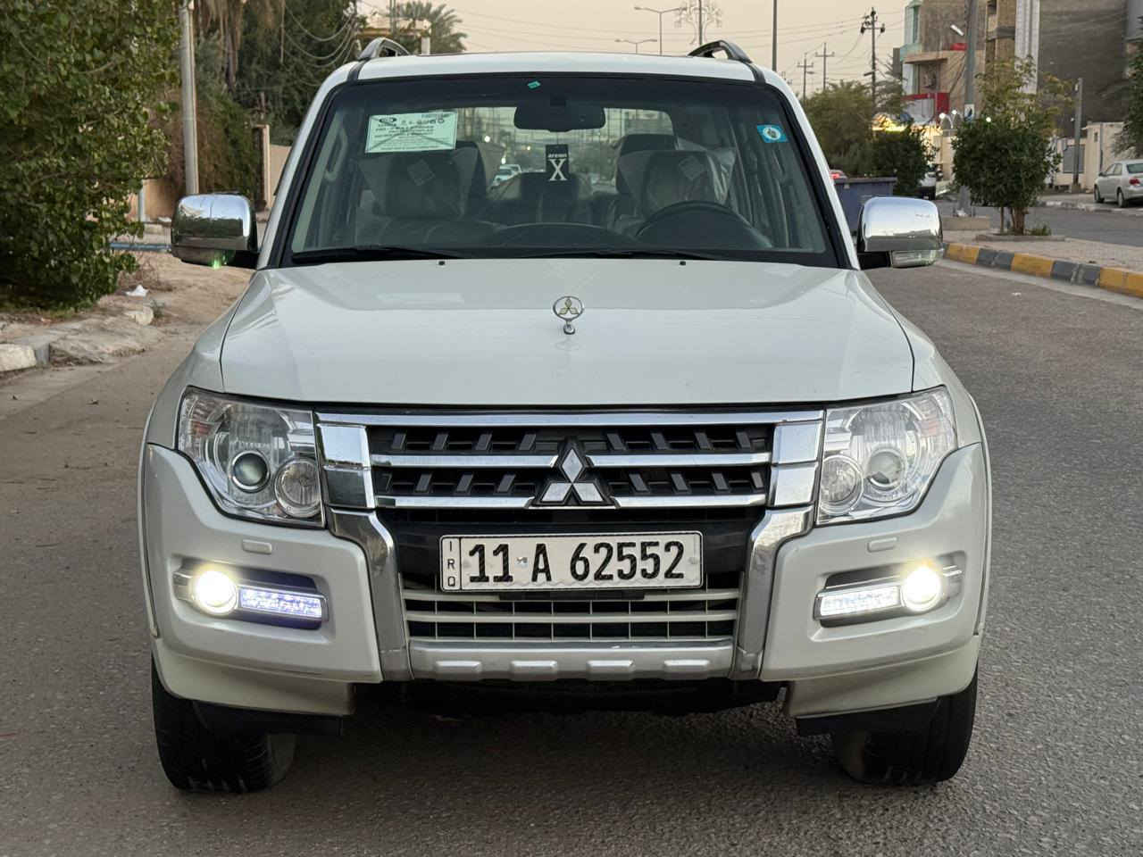 السلام عليكم *********** للبيع باجيرو السعر ١٣٠ خليجيه مكفوله كفاله عامه موديل ٢٠٠٩ لشكل لجديد فقط دعاميات مواصفات السياره حبتور فول ١/١ فتحه بلقماره شاشه وكامرا وحساس كشنات جلد كهربائي فور ويل حاكيه تحكم ستيرن جهتين مري شفط اشاير عل مري تبريد بيانو ٧ راكب ٣ قطع تبريد لايت زنون مكينه وكير وحداديه بحاله ممتازه جدا رقم بغداد انكليزي باسمي سنويه وهزه جديده مشروع وطني سياره في كربلاء
