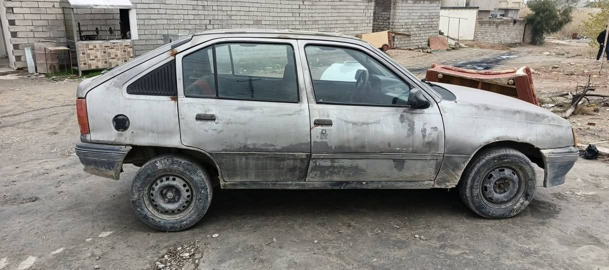 كاديت للبيع سعر 12 ورقه شرط تحويل ***********
