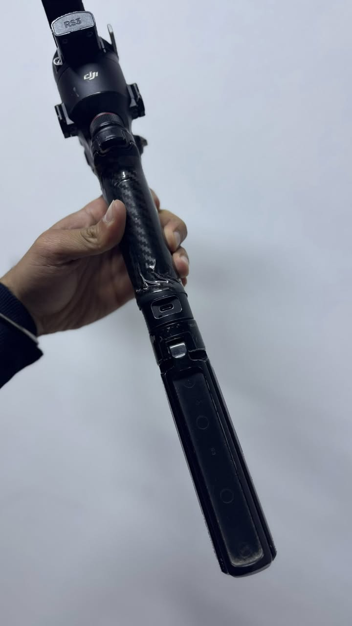 السلام عليكم
رونن 3 pro للبيع 
نضافه كدام العين 
السعر 500 الف بي مجال بسيط 
مكاني الموصل توصيل موجود


**إذا كنت صاحب هذا الإعلان وتريد حذفه لأي سبب، رجاءا أرسل رسالة إلى الدعم الفني**