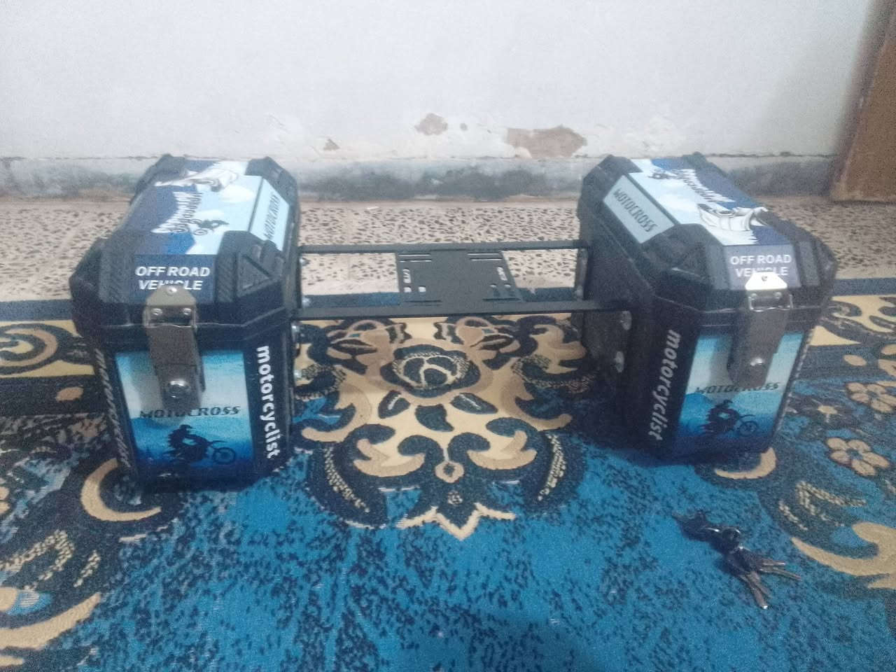 اسلام عليكم جنط جانبيات للبيع التفاصيل داخل الفيديو *********** واتساب
