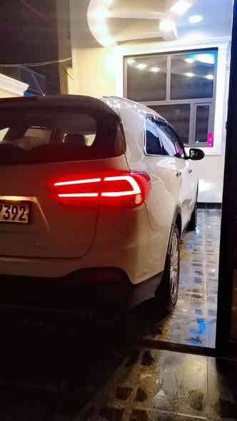 السلام عليكم سورنتو خليجي ٢٠١٨ فول مواصفات عدا الفتحه فقط مكفوله كفاله عامه عدا ع شخط باب الصدر بي صبغ اقل لأربع أصابع وبيها كارتات ٢ اصغار كلش والباقي كفاله عامه ماشيه ٨٧ الف بعدها ع وضع شركه ٢٤٠٠ رقم أربيل دولي أتريد تحويل او وكاله سعر ٢١٠ رقم الجوال ***********
