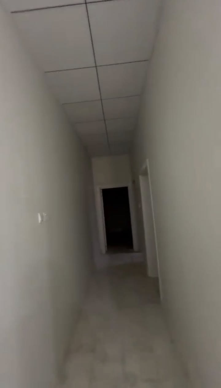 شقه الايجار حي الاصدقاء موقع ممتاز
يحتوي غرفتين صاله مطبخ صحيات
اجار500 📞 *********** 📞
