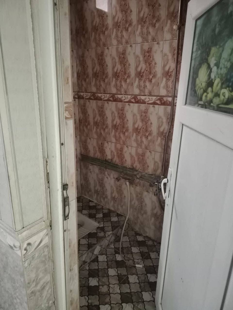 🛑دار للأيجار
🛑النجف الاشرف حي الميلاد قرب سايدين ميلاد نصر شارع الجنه عمود 94

🚩البيت يقع على الشارع الجنه

🛑مساحة 100 متر
طابق ونص
🚩 غرفه وصاله ومطبخ استقبال

 وصحيات خارجية
صحيات داخليه

الطابق الثاني غرفه وصاله وسطح

البيت بناء جديد وجدا نظيف
سيراميك وسقوف ثانويه
🛑موجود سخان وماطور
و2 تانكي ماء

للإستفسار 

***********
***********
