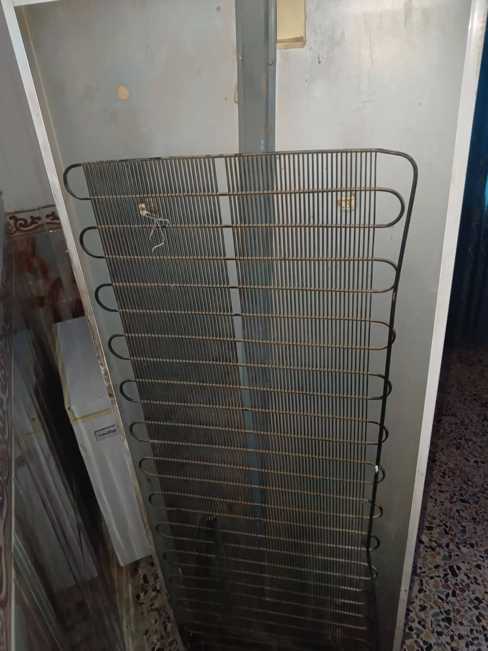 سلام عليكم براد جديد ونظيف تركي اصلي ماطور جديد قبل شهرين شديته البراد كامل ما عوزه شي المكان كوت حي الجهاد ***********
