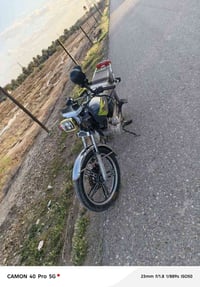 للبيع دراجه يراني موديل ٢٤اوراق موجوده مكان بغداد سعر ٥٥٠ ٠٧٧٣٥٢٥٤٢٢١