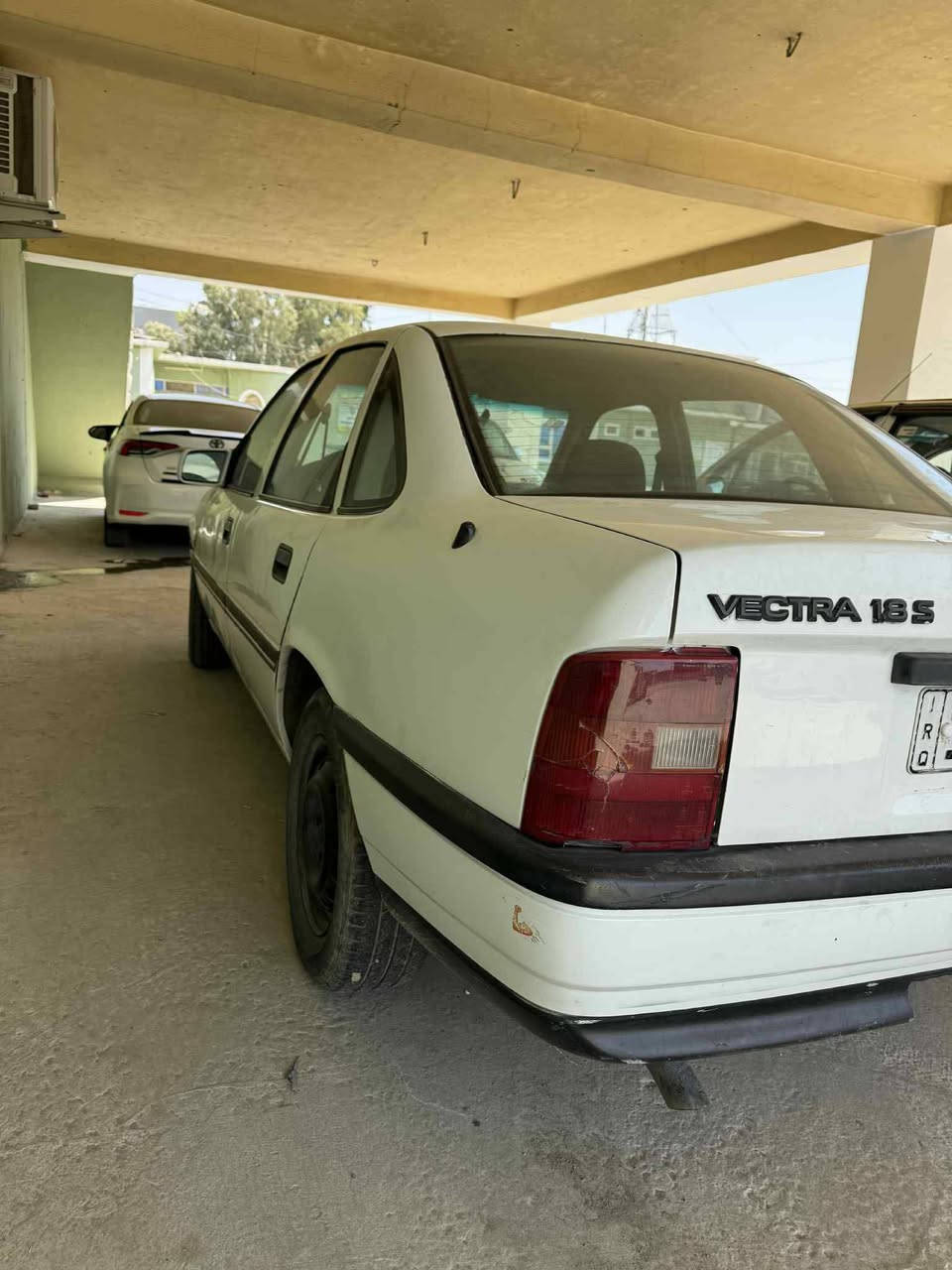 ‏اوبل فكترا موديل 1989
‏رقم بغداد دولي مشروع وطني 
‏هزه ورقم جديد
‏اني الشرعي 
‏السياره بدون حادث بيها ملاحضات بسيطه 
‏السعر 45 وبيها مجال 
‏***********
‏***********
