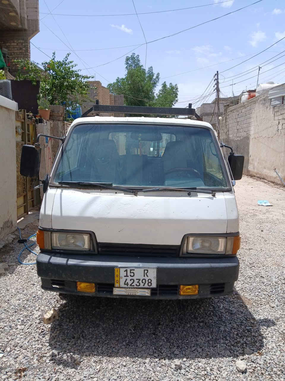 سلام عليكم كيه بنقو حمل مديل 95 
رقم انكليزي مشروع وطني بأسمي 
كير مكينه اكسن مكفول تخم تاير دوشمه جديده خياسات هستوني مسويها 
سياره جديده نكر سلف وطلع 
سعر 55 وبيها مجال الشراي 
مكان بغداد بلديات
رقم الهاتف :***********
