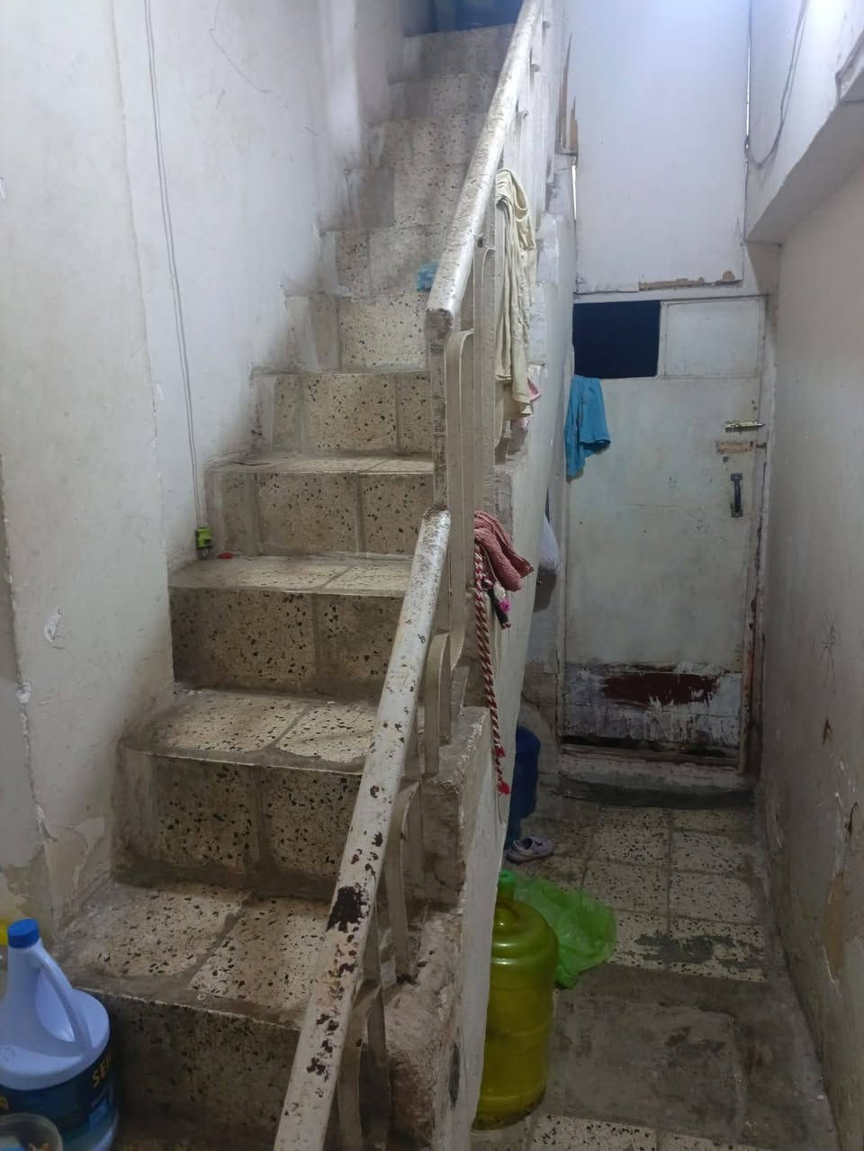 يالله 🤲
بيت 100م الايجار بناء قديم
يرادله صبغ بيت ارضي 
📌تفاصيل // استقبال مطبخ حولي غرفه نوم مخزن

يجاره 350وبيه مجال
📌العنوان // حي اور قرب حسينيه المصطفئ
✏️مكتب المختار ✏️

علي ساعدي ***********
