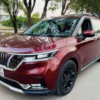 للبيع كيا كرنفال ٢٠٢٤ وارد امريكي فول مواصفات المواصفات فئة (SX) كامرة...
