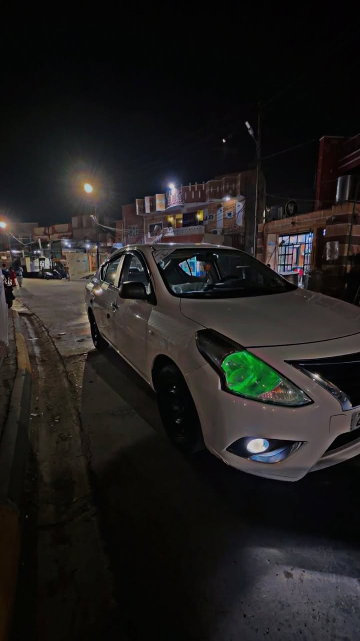 سلام عليكم
نيسان سني هندي لأصلي 
بليتة الزركة 
موديل 2020 
سيارة حلوة وجاهزة من كلشي اي نقص مابيها 
مصروف عليها هواي نفس مو مضوح بل الصور 
رقم اربيل هزة جديدة تحويل ثاني يوم 
مكفولة من الصبغ حتى الدعاميات 
السعر 115 وبي مجال 
مكان السيارة ديالى بعقوبة 
***********
