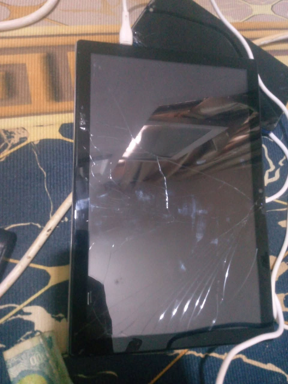 السلام عليكم ايباد بهذالشكل مفطؤرالتاج مالته بس شغال والمس حلو كل ملحقاته موجودة انطي سعر تعال اخذها بيدك مكاني بغداد معسكربلديات


**إذا كنت صاحب هذا الإعلان وتريد حذفه لأي سبب، رجاءا أرسل رسالة إلى الدعم الفني**