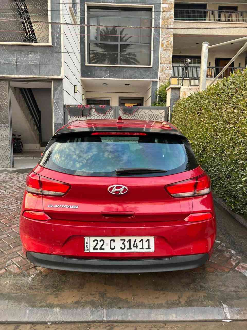 سلام عليكم النترا هاج باك امريكي موديل 2019 حادثه جاملغ اليسرة الامامي وربع بنيد السيارة جديده وخير من الله السعر 113 وبيه مجال شي بسيط 
العنوان بغداد حي حطين
للاستفسار *********** بغداد, العراق
