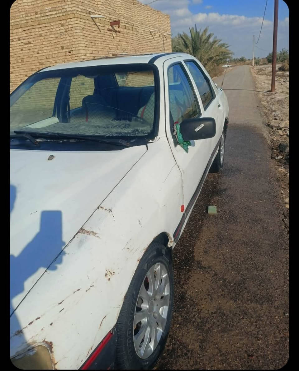 فورد سيرا 1992
گير محرك شرط ونجي 4 سلندر
سنوية ل 29 بسمي مداور نفس اليوم 
كهربائيات كلها شغالة
مكان سياره سماوه السعر 29 وبيه مجال
***********
***********
