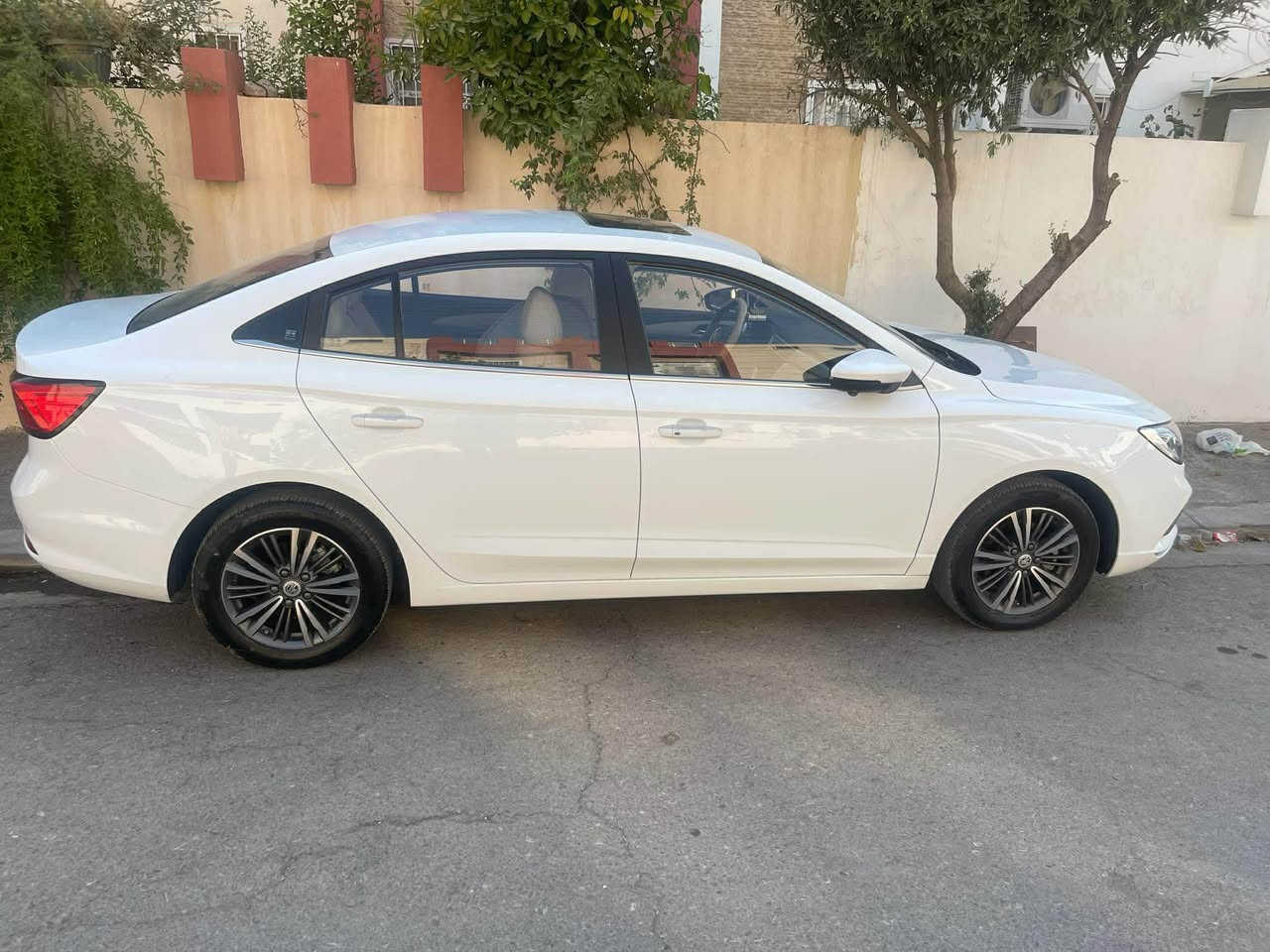 Mg5 2022 سفری شەریکە
ئیمجی پێنج سفری شەریکە خەلیجی
مۆدێل ٢٠٢٢ 
٢٦ هەزار کیلۆمەتر رۆیشتووە
رەقەم هەولێر
کلین بەبێ قەپ و قۆپ 
مواسەفات فول فول لێکژەری
سلاید
پێنج کامێرا 
کامێرا ٣٦٠ 
کامێرا ئیشارەت
سوکان ڤۆلیۆم 
شاشە گەورە فول تەحەکوم 
داخیل کرێمی
کوشن جلد کوشن کارەبا کوشن گەرم 
گێر تۆماتیک
سعر:١٢٦ و مەجال أربيل, العراق


**إذا كنت صاحب هذا الإعلان وتريد حذفه لأي سبب، رجاءا أرسل رسالة إلى الدعم الفني**