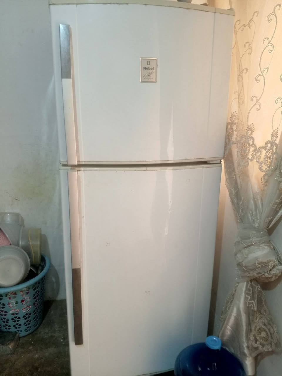 السلام عليكم ثلاجه نضافته فول تجميده هم كذالك بس الجوه مو ذيج البروده  السعر  175 مستعجل على بيعتها مكانه الكرمه قرب سيطره الاقواس متابع التعاليق اي استفسار خاص مفتوح


**إذا كنت صاحب هذا الإعلان وتريد حذفه لأي سبب، رجاءا أرسل رسالة إلى الدعم الفني**