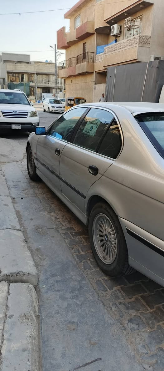سلام عليكم بي ام صقر مديل ٩٧الحجم528
مكينه بيه صوت 
كير شرط 
تخم تاير
متكان بغداد مدينت الصدر 
قطاع 73
سعر 80بيه مجال
رقم الهاتف ***********
