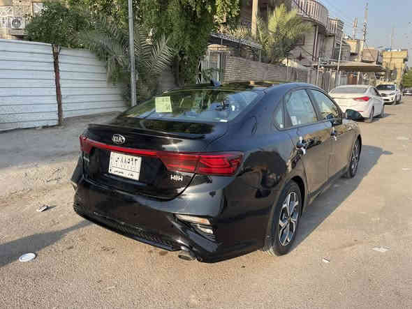 السلام عليكم فورتي 2021 ماشيه 44 وارد امريكي حادثها جاملغ وبنيد وجاملغ خلفي بدون دواخل مكينه 2000 دوش كير ومكينه لاصرف ولا بخار صدر تايرات تبريد كله جديد سياره جاهزه من كلشي مكانها بغداد السعر107 وبيها مجال ***********
