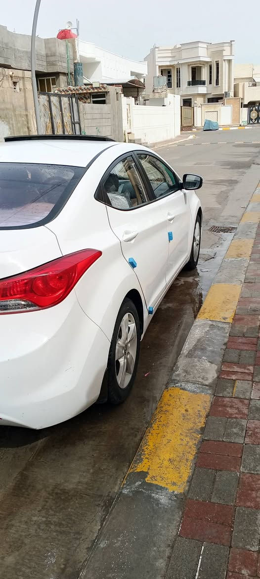 النتره موديل 13 خليجي ماشيه 170 سياره بلدي مكفوله بيه شويه هاي لي بلصوره سياره جديد خاصه  ***********
