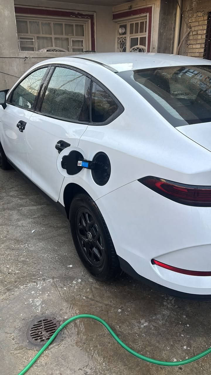 سلام عليكم للبيع جين بلاس 2025
باسمي رقم بغداد ماشيه 3 الف الممشى الكلي 
عليها كماليات خارجيه كامله 
وكماليات داخليه كامله 
درع جامة اماميه 
دوشمة الارضيه + دوسات 
اناره محيطيه داخليه كامله 
مكاني بغداد الدوره 
سعرها 18 مليون وبيها مجال حك الجيه 
واخوان الي ميعجب السعر يكلب المنشور كلشي موجود بالسوك ❤️‍🔥
*********** 
***********
