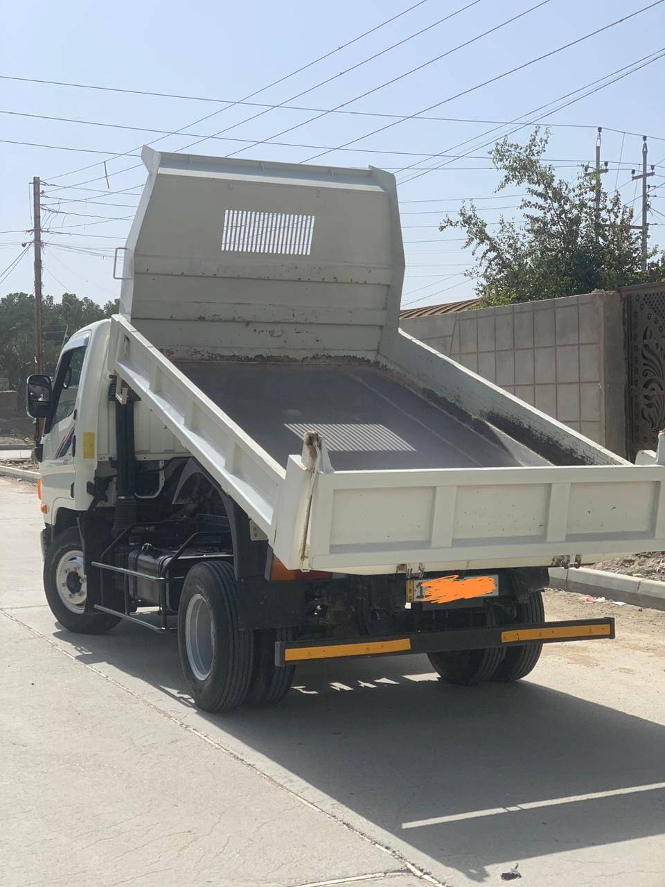 سلام عليكم كنتر البيع  موديل 2023 كفاله عامه ماشي 33الف ***********
