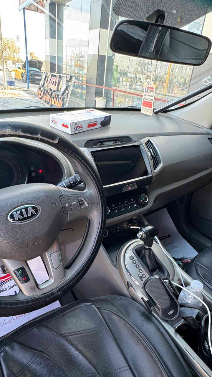 كيا سبورتج 2015 خليجي رقم الماني ضربتها صندوك السعر 140 وبيه مجال قليل مكلف بالنشر ما موجود عل فيس 
***********
العنوان قضاء الزبير
