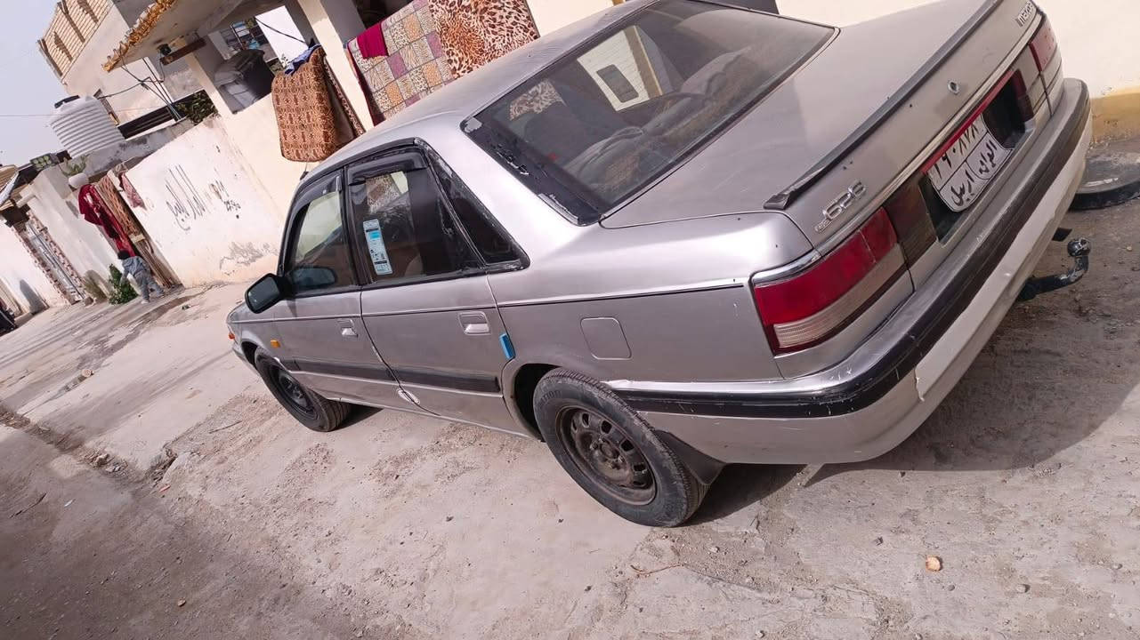 اسلام عليكم مازده للبيع موديل ٩٠ السياره كير مكينه بجيس المكينه 12 كابريته انسه اكو صرف بانزين التبريد ثلج بيه نقص فقط درايم شفت ولباقي كله مقفوله مكان السياره واسط السياره احلا من الصوره بس يحتاج غسله زينه 
 الاستفسار عل هذا الرقم ***********
