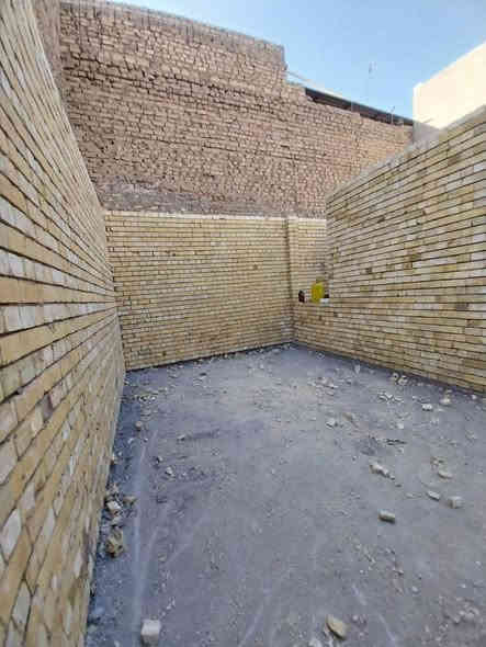 سلام عليكم خلفه بناء شغل كدامكم شغل نضيف رقمي لتواصل ***********
