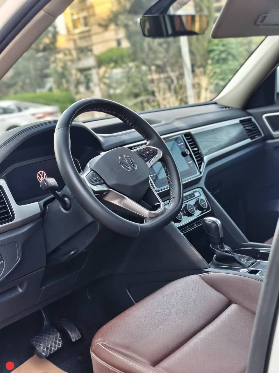 VOLKSWAGEN ATLAS 2023 V6 3.6
مواسەفات se فوول مواسەفات،،،٣ ڕیز کوشن،،، بێ بۆیاخ،،،تەنها ٤٢٠٠٠ هەزار ڕۆشتووە سەنەوی هەتا ٢٠٣١ تازەیە

نرخ: ٢٩٤ وەرەقە
ژ.م،***********سلێمانی

اتلس 2023 6 سلندر فوول
سيارة مواصفات se,,٦ سلندر و محرك 3.6 ليتر،،،سيارة فول فول مواصفات و بانوراما كشن جلد و كشن هيتر،،،7 مقعد،،،بصمة،،،سيارة بدون صبخ،،،ماشية 42 ميل

سعر: ٢٩٤

ژ.م،*********** 
 سليمانية
