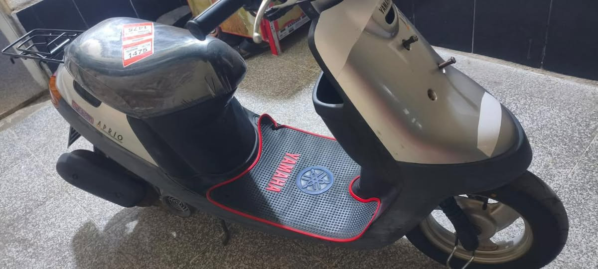 السلام عليكم بتره خطين الدراجه جديده صارله شهر طالعه من الحاويه وصله وياه موجود وكلشيء شغاله والدراجه خير من الله
السعر ع هذا الرقم..
***********
