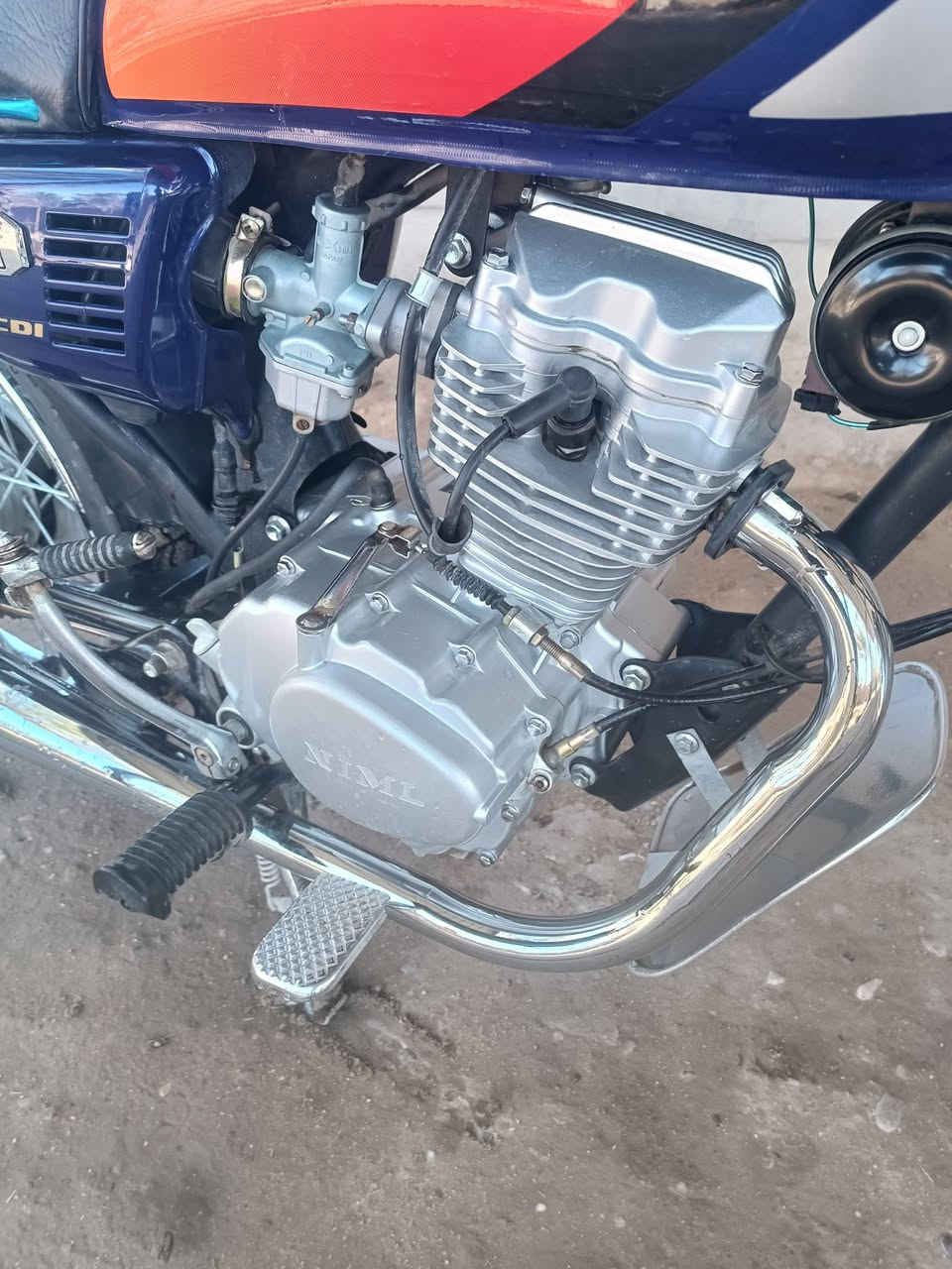 سلام عليكم دراجه اربعه كير موديل 25,نضيفه خير من أوراق سكنر مشاريه من معرض ابو سكينه السعر 700 بيه مجال شي قيلل ***********
