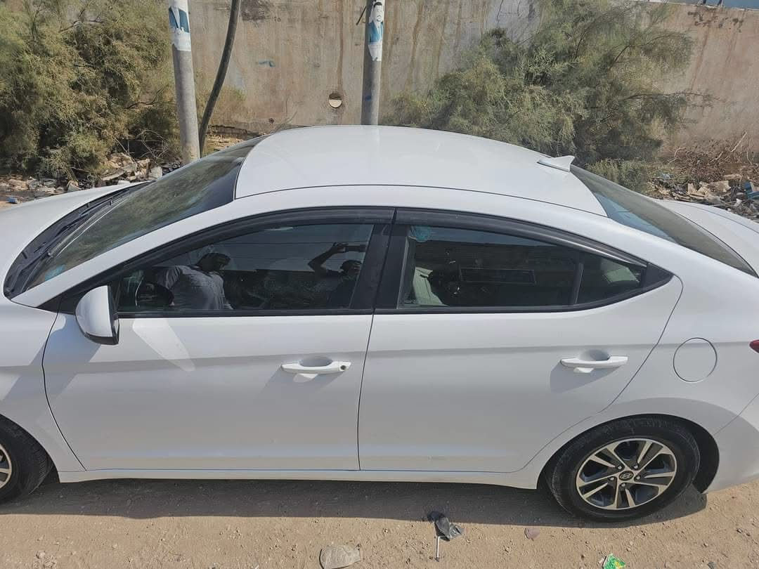 الانترا وارد امريكي كلين موديل ١٧ مكينة ٢٠٠٠ دوش جديدة طخم تاير جديد حدادية جديدة تبريد ثلج بأسمي الرقم الدولي ١٩ السنوية لسنة ٢٠٢٩ قاطعة مسافة ١٣٦ ميل استخدام شخصي .. الضرر فقط مكانات تقشير بالصبغ السعر ١٢٥ وبيه مجال المكان الديوانية للاستفسار الاتصال على الرقم ***********
