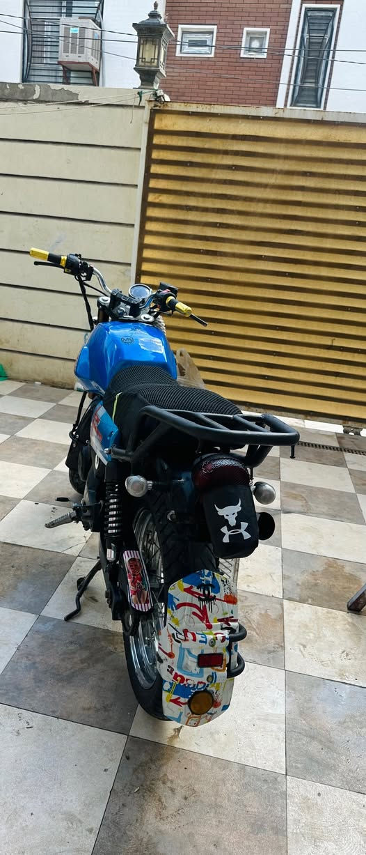 الحلوه للبيع
دايون Latti
محرك ٢٠٠ مكفول
اوراق اصولي كامله
الموديل ٢٢ ماشيه ١٧٥٠٠
تشغيل عن بعد جهاز انذار وبعد اضافات بسيطه
نكره باي وقت 
سعر ١٤٥٠  وبيها مجال للطيبين
مكاني بابل مركز ***********
