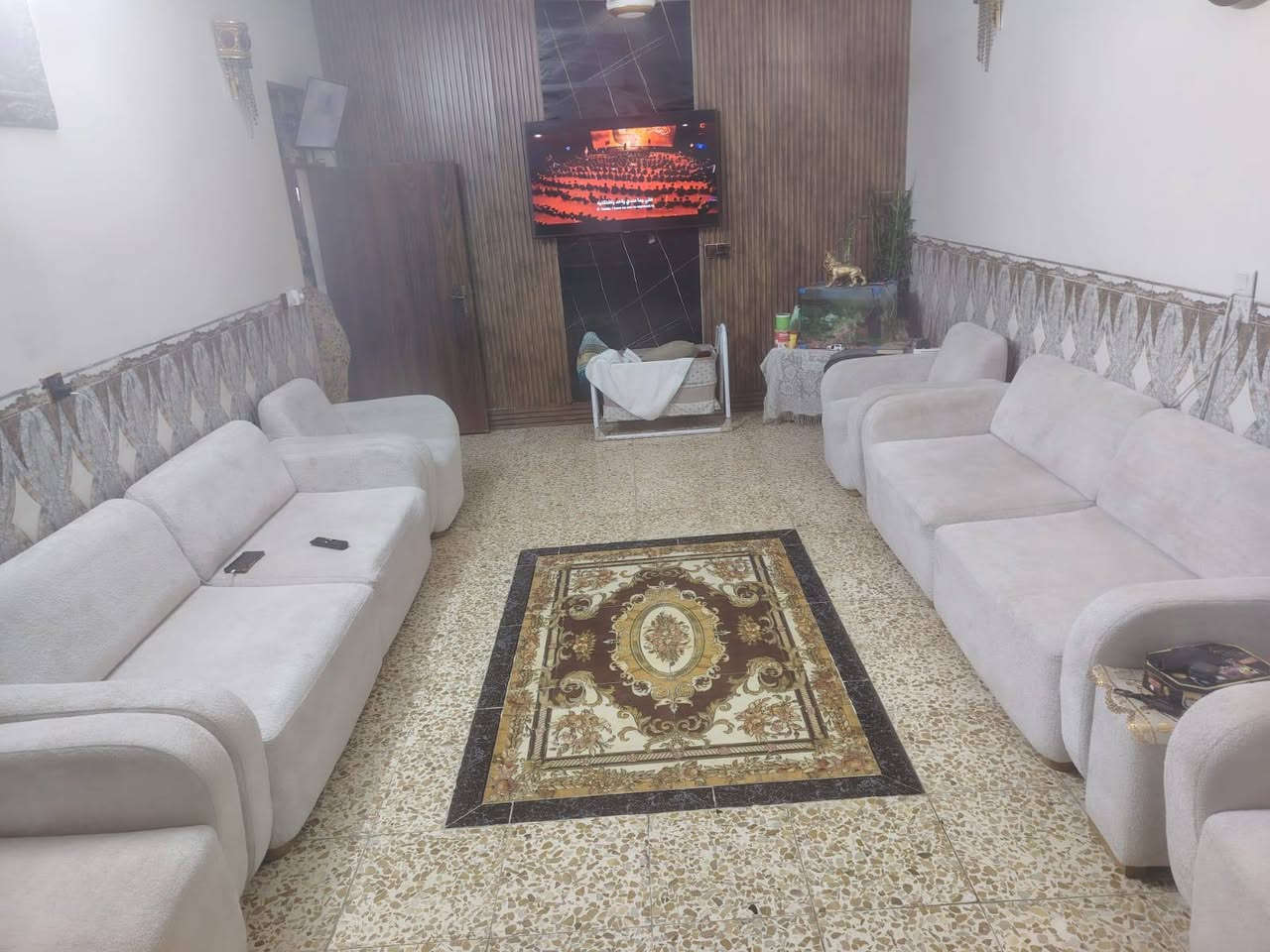 كاونتر مترين تفصال والسنك مرمر مستخدم كلش قليل
والتخم عشر مقعد اي ضرر مابيهن مكانهن بغداد


**إذا كنت صاحب هذا الإعلان وتريد حذفه لأي سبب، رجاءا أرسل رسالة إلى الدعم الفني**