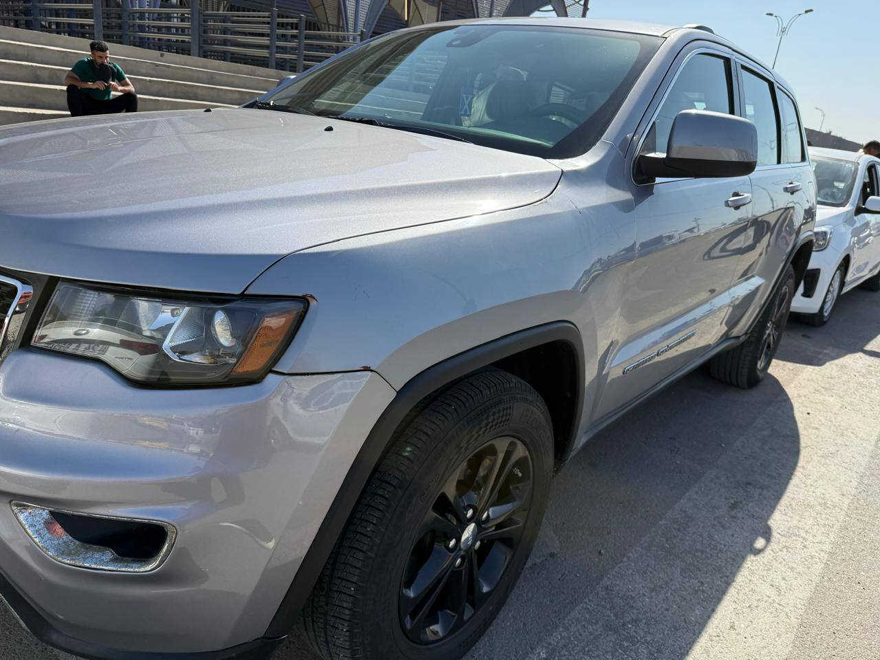 السلام عليكم 
جيب جراند شيروكي امريكي 2017
مواصفات LAREDO
4×4
رقم اربيل سنويه منتهيه 2024
سونار موجود 
صور الحادث موجوده 
السعر152$
الاتصال ***********
