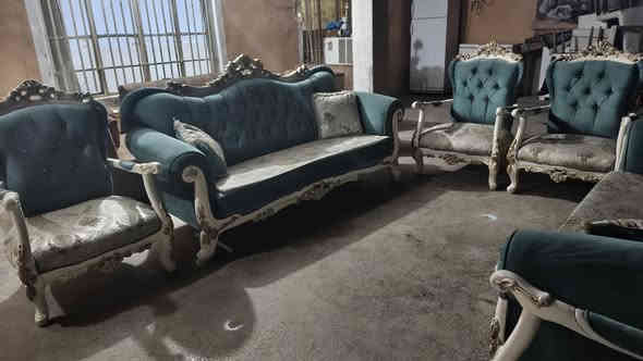 سلام عليكم عندي تخم رئاسي للبيع سعره 650 او بي مجال هدا رقمي *********** مكاني برطلة
