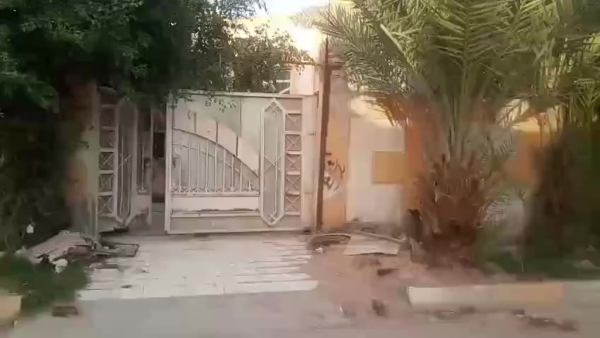 بيت للايجار مساحه ٢٢٠ م الاسكان الصناعي قرب المجسر مدرسه المعرفه  لمعرفه التفاصيل اكثر اتصال على الرقم *********** وتساب موجود
