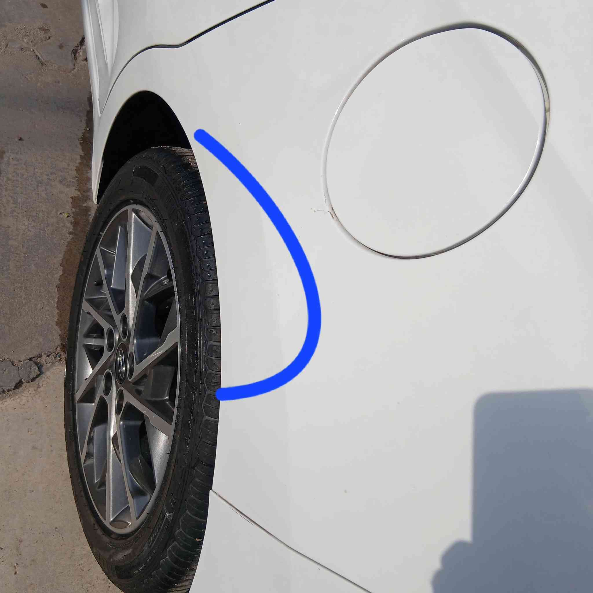 السلام عليكم النترا خليجي ٢٠٢٠ ماشية ٧٥ السيارة مكفولة من الصبغ عدا البارد يم قبق البانزين محرك ٢٠٠٠ بصمه المري شفط فتحه صندوق كهرباء فتحه  السعر ١٧٥ وبيه مجال بسيط ***********
