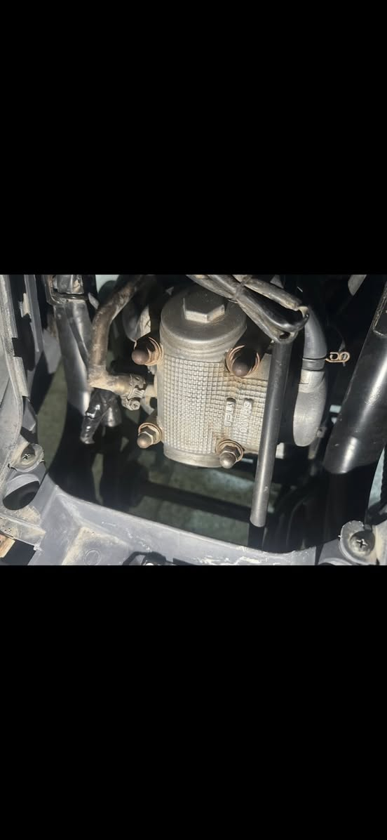 السلام عليكم للبيع ماكس منغولي كفالة عامة جيب فيتر وتعال افحص مكينة اذا مفتوحه تاخذه بلاش نكرةسلف بكل وقت لايتات شغالة اشاير شغالة كهربائيات كله شغالة الدراجه تايرات جدد امامي وخلفي الدراجه كله على وضع البلاد السعر 775 الف وبيه مجال *********** 🫂✈️
