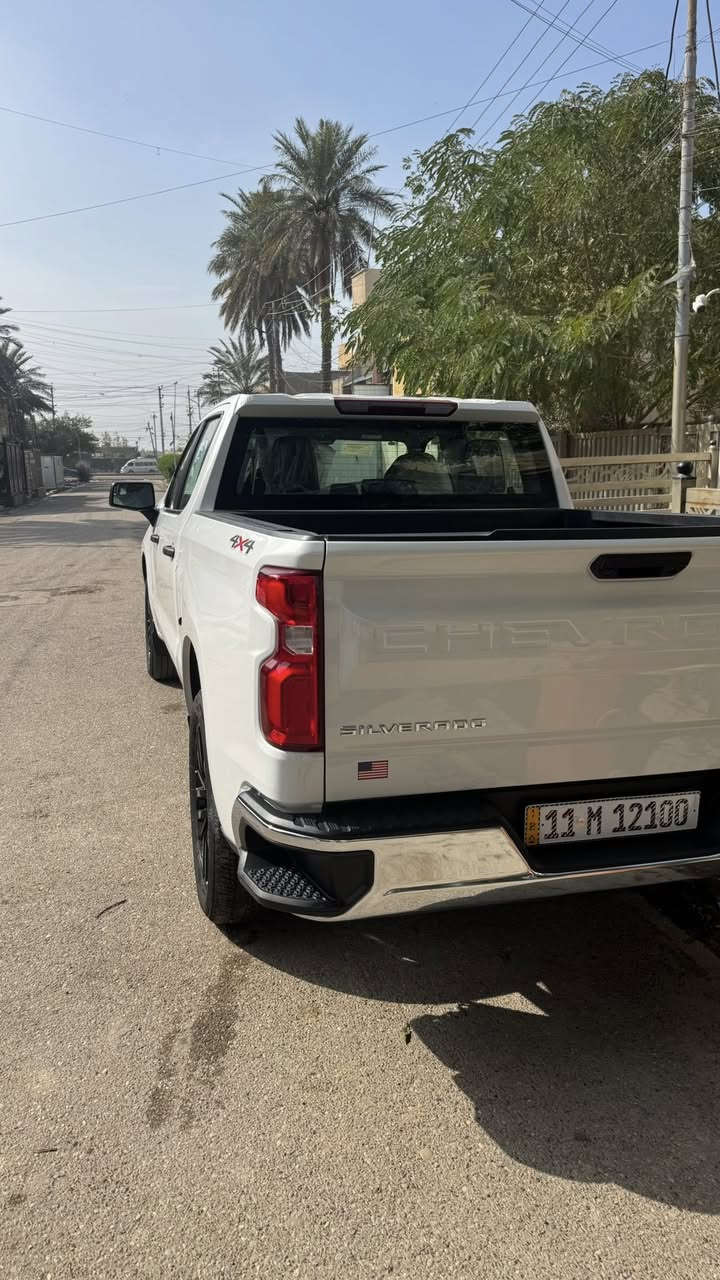 السلام عليكم ورحمه الله وبركاته …
للبيع سلفرادو 2025 خليجه وكاله المنصور كفاله عامه من الشخط ..
ماشيه 17 الف 
السياره جديده 
موصفاتها معروفه 
محرك 4 سلندر توبو 
السياره مصورف عليها هواي
*ويل مع تايرات اصليه
*غطاء حوض امريكي USA
*ابطاين وكاله 
*دوسات كهربائيه سلفرادو اصليه 
مكان السياره بغداد . الزعفرانيه 
سعر السياره 37الف ونص
للاستفسار الاتصال 

***********
***********
وشكراً 🌹
