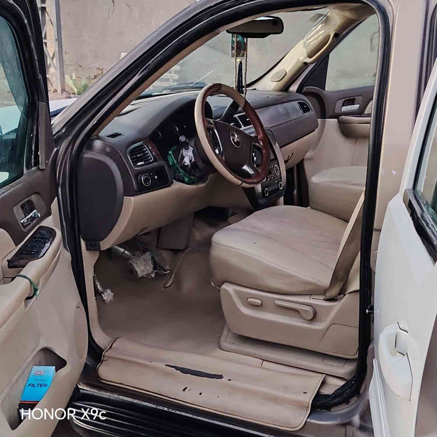 جمسي ٢٠٠٧ خليجي فحل ٨براغي  للبيع بيه جاملغ وبنيد مبدل كير ومحرك واكسن وكاردن وتبريد مكفول تايرات برجستون تخم جديد توني شاده  رقم بصره مشروع وطني انكليزي سنويه جديده خطها بصره_كربلاء سياره بأسمي السعر ١٥٥ وبيه مجال مكان الديوانية ال بدير لتواصل
***********        ***********
جمسي ٢٠٠٧ خليجي فحل ٨براغي  للبيع بيه جاملغ وبنيد مبدل كير ومحرك واكسن وكاردن وتبريد مكفول تايرات برجستون تخم جديد توني شاده  رقم بصره مشروع وطني انكليزي سنويه جديده خطها بصره_كربلاء سياره بأسمي السعر ١٥٥ وبيه مجال مكان الديوانية ال بدير لتواصل

