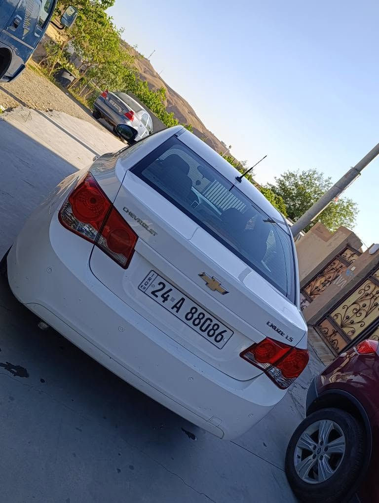 شؤفرليت كروز موديل ٢٠١٠ گير و مةكينة ئؤپترا تؤماتيك  گير و مةكينة و تةبريت بةشةرت سعري ٦٦ مجال سبوغ يةك دةرگة و هندةك دؤسةي بي داخلي 
سةنةوي تازةية بةناو خؤمان شوين
 هولير بةستؤرة *********** أربيل, العراق
