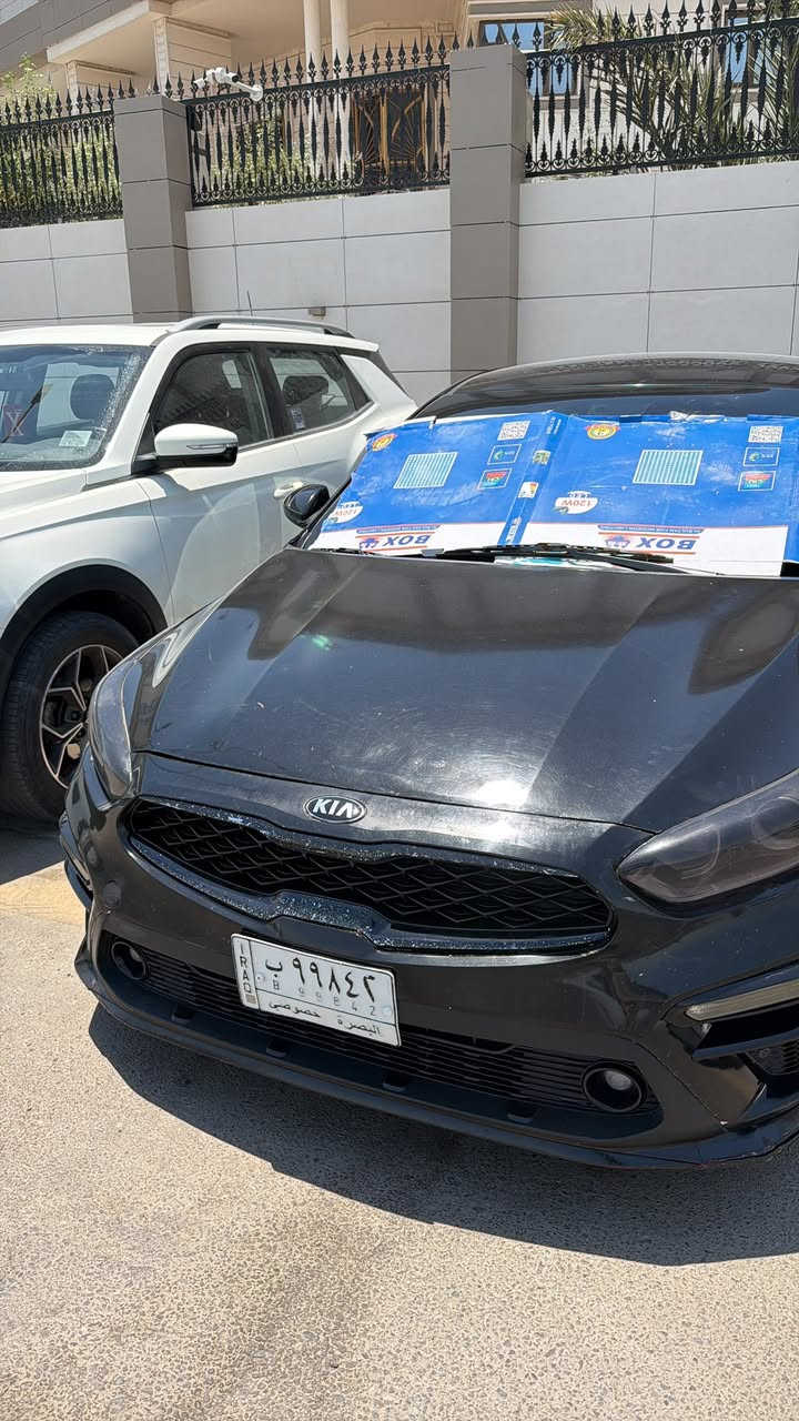 سلام وعليكم كيه فورتي مديل 2021
رقم بصره حره 
مواصفات عاديه
سياره جاهزه تاخذ ربع ماتصرف عليه
ضرر سياره جاملق وبنيد 
ملاحضه مكلف بلنشر 
***********
