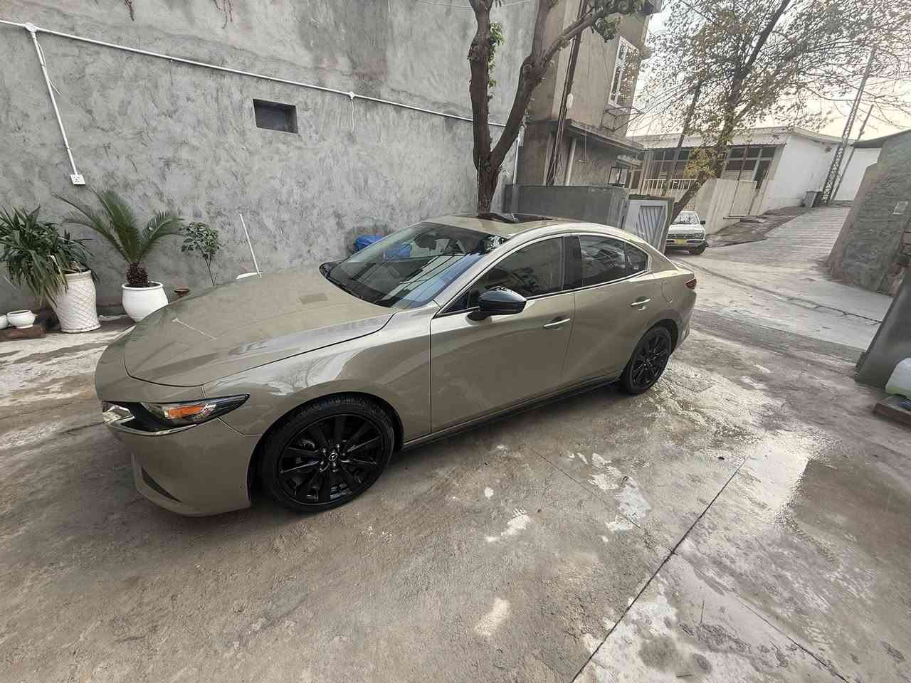 مازدا3 
128 ورقة 
***********
