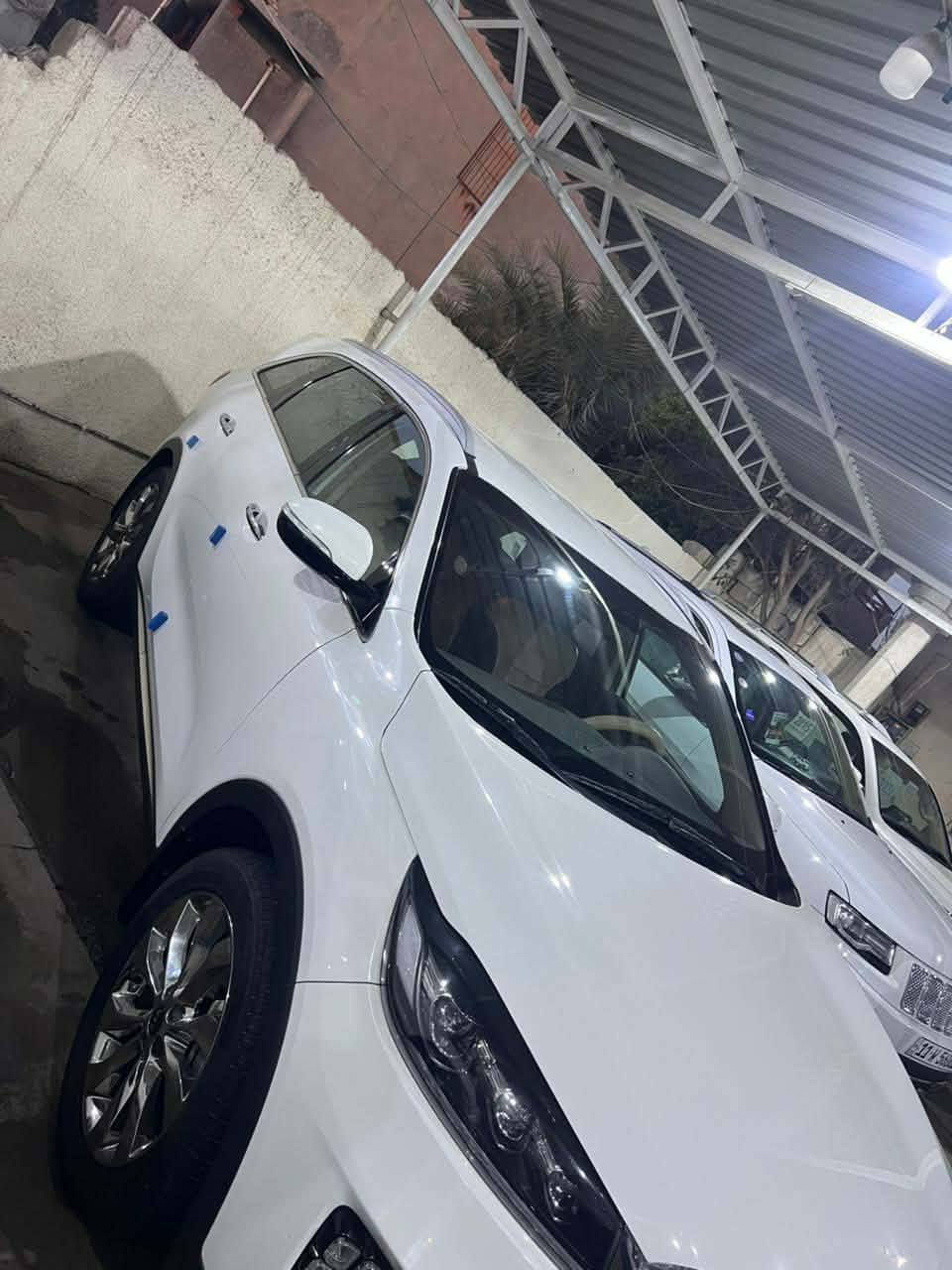 جناية الجديد) للبيع كيا سورنتو موديل 2020 خليجي رقم بغداد بسمي رقم دولي سنوية وهزة جديدة سيارة جديدة بمعنة الكلمة مكفولة كفالة عامة حتة من الشخط ول رصعة ماشية 47 ألف فول مواصفات عدة البانوراما ستة سلندر سبعة راكب ثلاث قطع تبريد كراسي كهربائية جنطة ذكية شاشة كبيرة كامرة دوارة حساس امامي خلفي بردات خلفية دبل بصمة بصمة ذكية ترحيب اثناء فتح الباب تخم تاير باتري جديد صدر جديد السعر 275 ورقة وبيهة مجال ويرهم مراوس بي توسان موديل 24/او25 بس تكون جديدة لون أبيض ورقم بغداد حصراً عنوان السيارة ديالى بعقوبة هاتف‏‪***********‬‏
