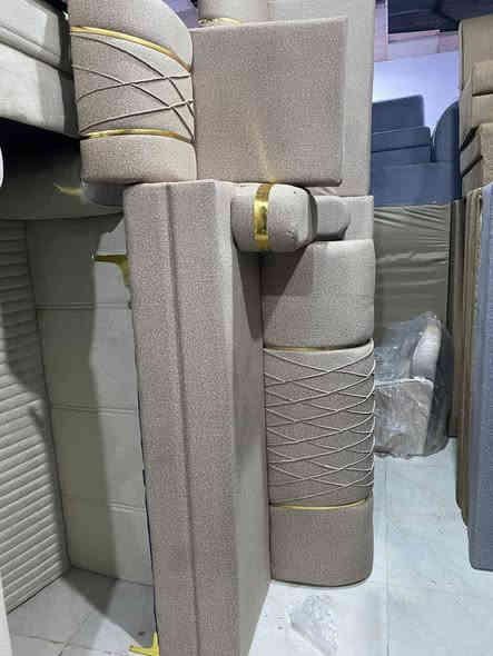 تخفيضاااااات اي ديوان 325 الف فقط 
ديوان جديد 10 مقاعد شرط بلوك اسود
قماش كتان + كوشات هديه 
مـجمـع علي الشويلي
ناصريــــــة  شــــارع 30
 مجاور مكتب الصدرين للعقار

*********** 
***********
