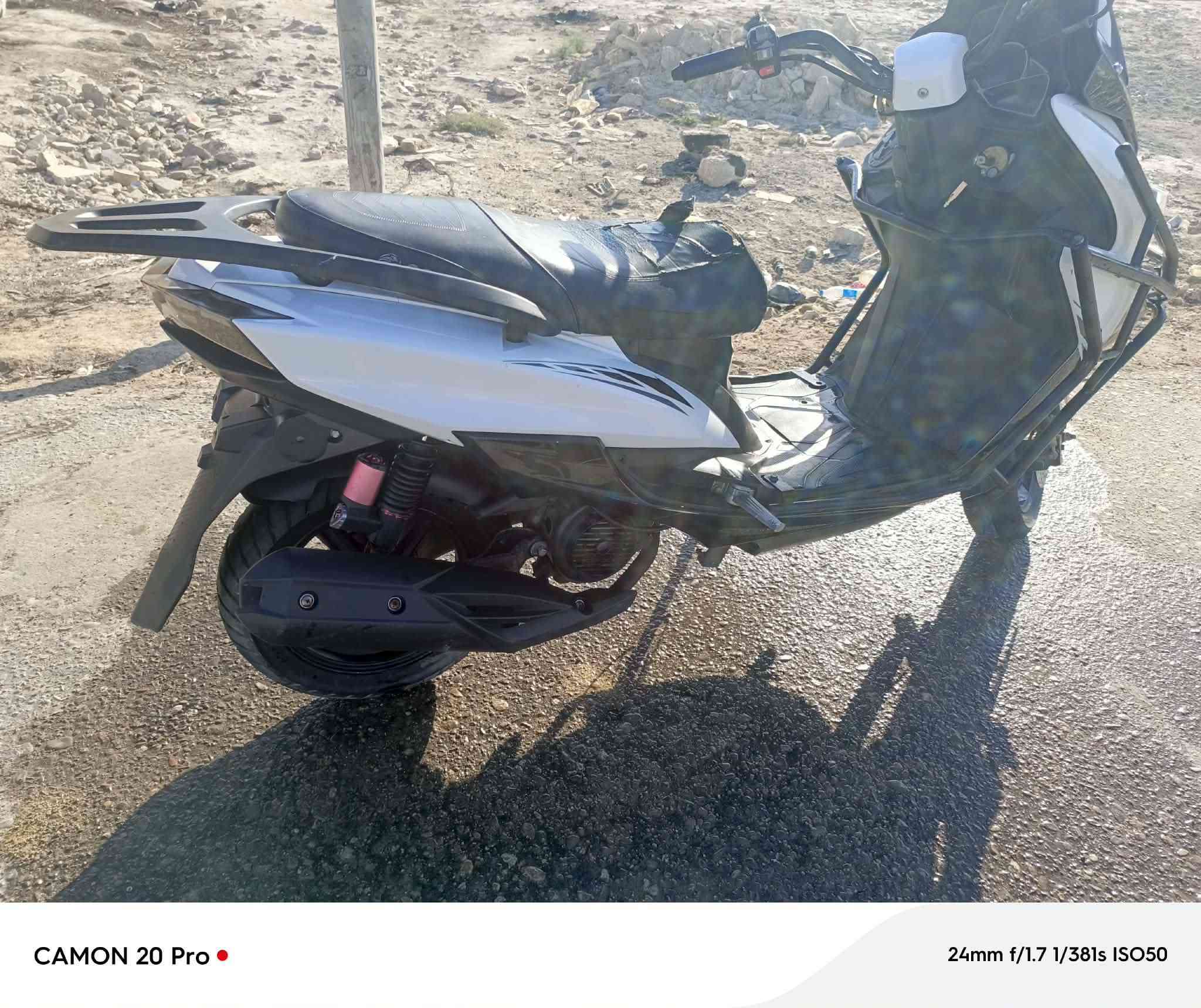 دراجه ستروك موديل 23مامفتوحه دراجه نضيفه ماعيزهه شي شعرهه 500وبيه مجال التواصل ‏‪***********‬‏
