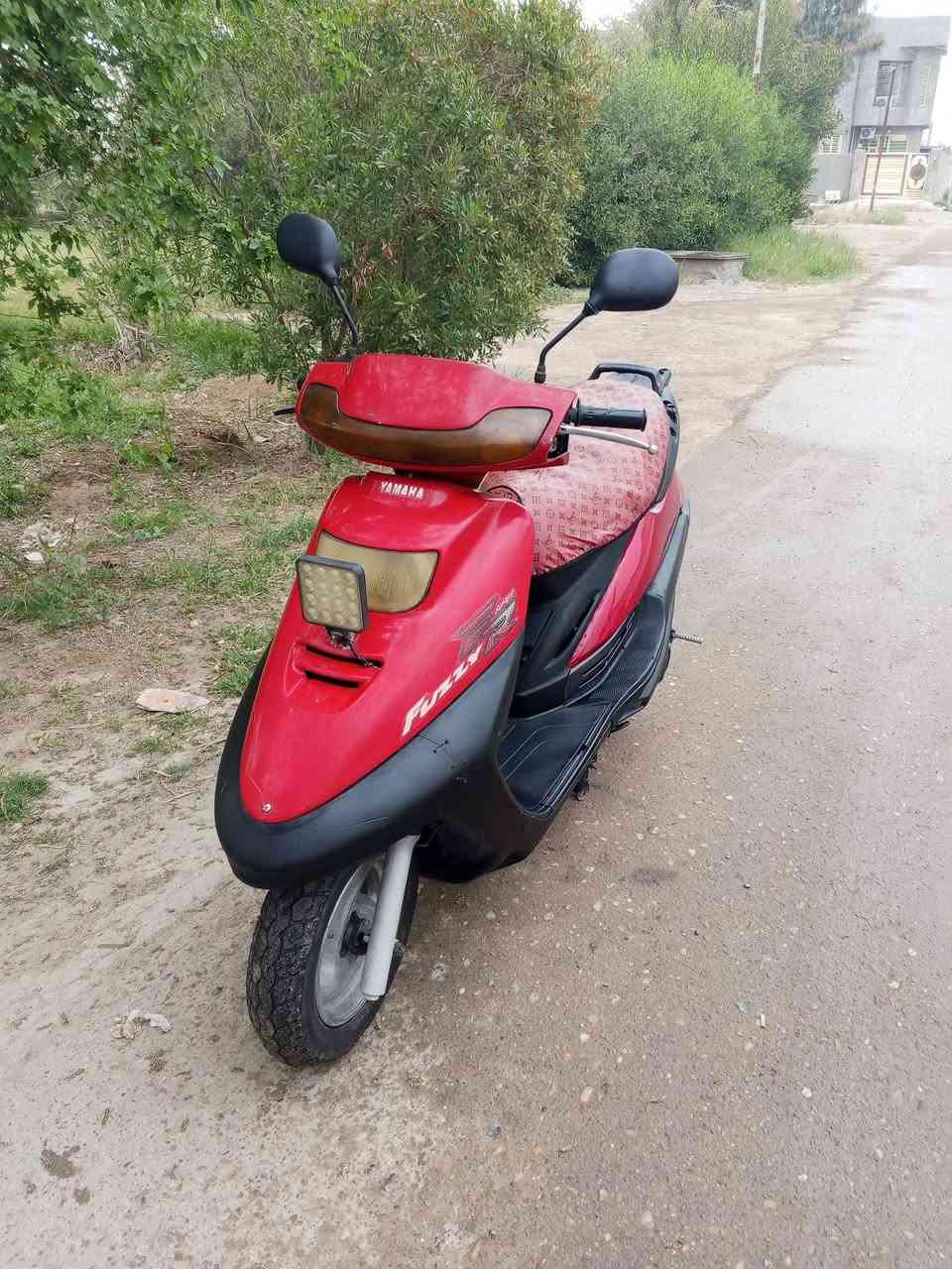 السلام عليكم
للبيع دراجة فراشه سرعه 140 شلعه معدل فول كهربائيات كلها شغاله اشاير شغاله دبلات جدد بك لايت شغال لايت شغال هندر دفره وحده سلف شغال دراجه خرسه شرط ماتسمع بس صوت الصالنصه تايرات جدد جكمجه جنطه كله علسويج استانه تعليك كفرات بلاديه مو تجاريه كامله مكمله خير من الله وصور كدامك المكان ناحيه الاسحاقي مركز ناحيه السعر 280 وبيه مجال حك الجيه.
للاتصال علرقم *********** ***********
