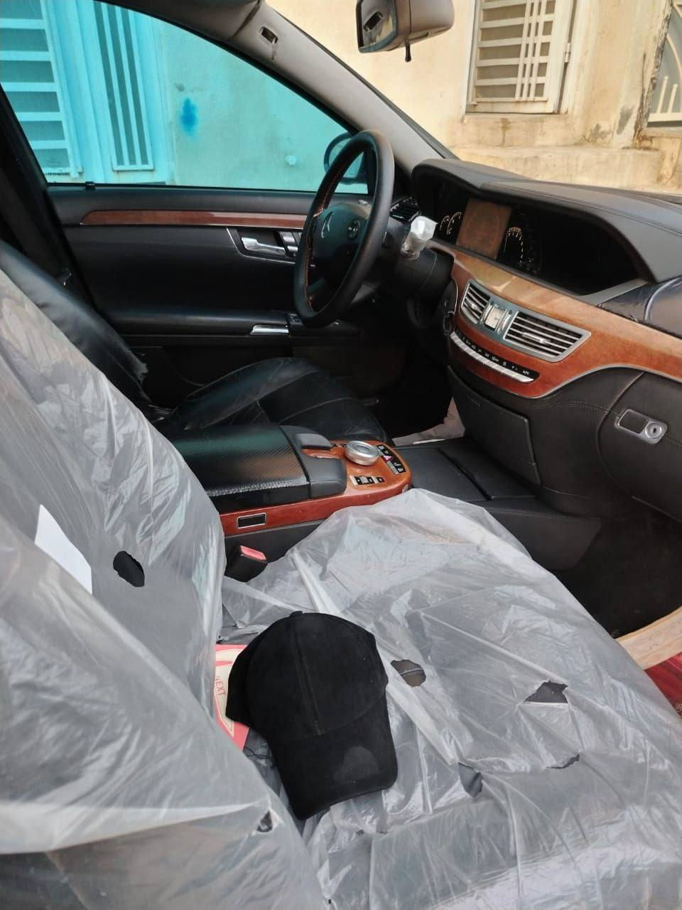 السلام عليكم من رخصه الادمن
مارسدس بينز s350 ادوااااات
السياره احلى من الصور بهواي
سته سلندر
مكينه وكير مكفولات
جوبلس مكفول
السياره فول 1 على 1
اذا اريد اذكر مواصفاتهه يرادلي يومين
بيه كصه بجم
السياره كفاله عدى الكصه
جديده كلش 
ماشيه بس 75 الف
مناقصها برغي
السياره بالبصره
السعر 65 ورقه والله خواتهه ب 75 الي بنظافتهه
للاستفسار على الواس اب 
***********
