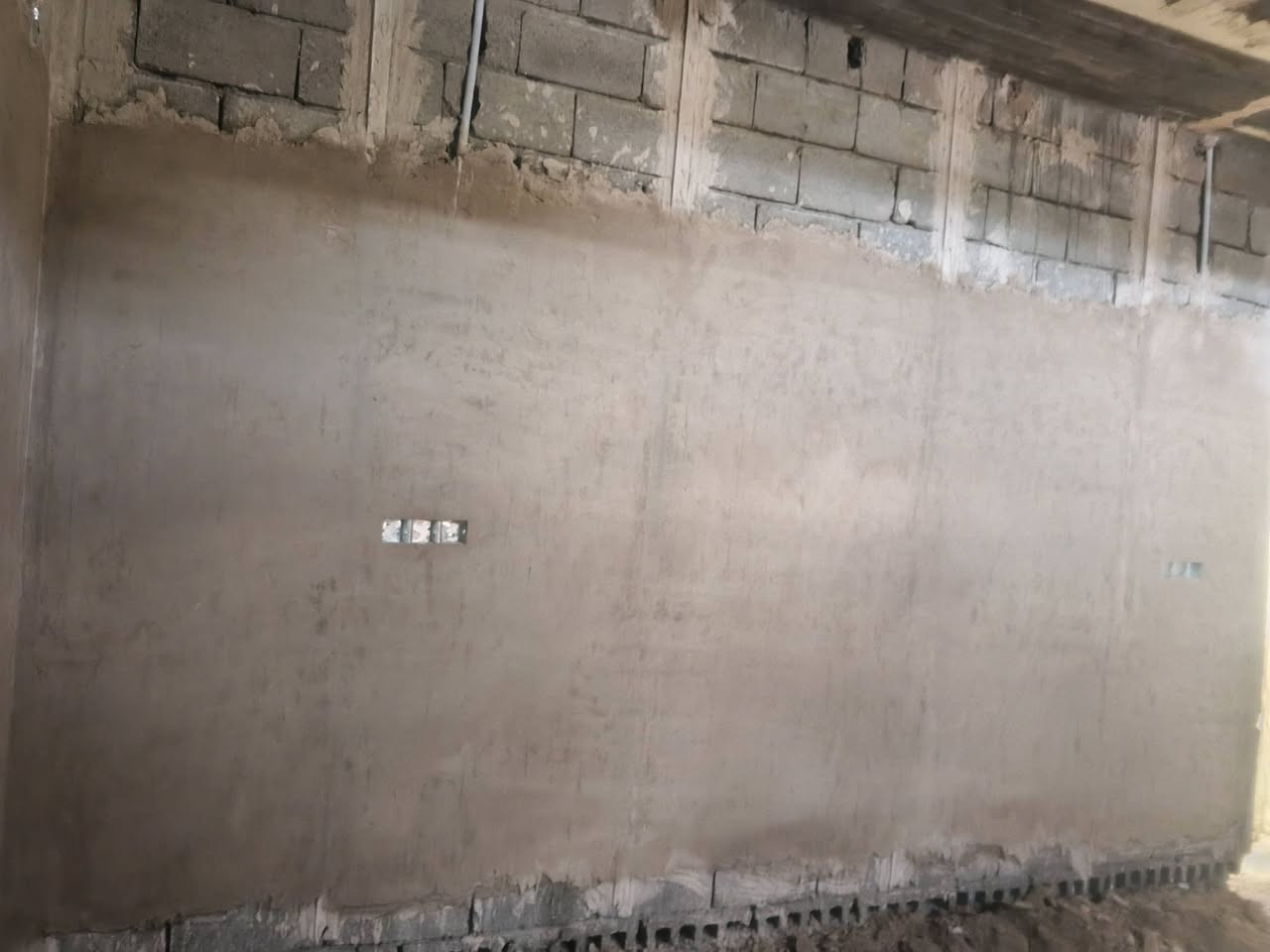 سلام عليكم ورحمة الله وبركاتة باشر كادر المقاول عبد الملك بتصطير البيت كافه وسعارنا  هاذ شغل جدامك درجه اولى الاتصال على هاذ رقم *********** كادر المقاول عبد الملك المختص في العمل التصطير
