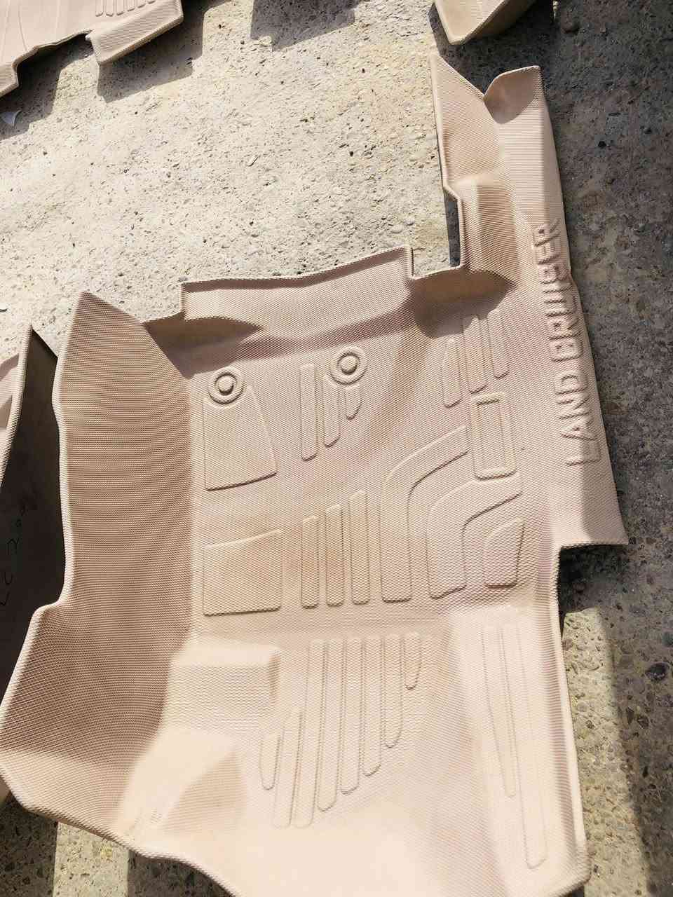 السلام عليكم كاعيات لاندكروز جدد يرهمن من 2009 لل 2021 للبيع مكاني بغداد توصيل موجود الشراي يتصل ***********
